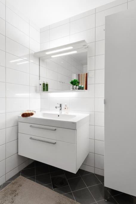 Stor Og Moderne Leilighet I Indre Arna Bergen Gratis Parkering!! Экстерьер фото