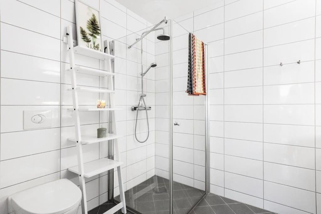 Stor Og Moderne Leilighet I Indre Arna Bergen Gratis Parkering!! Экстерьер фото
